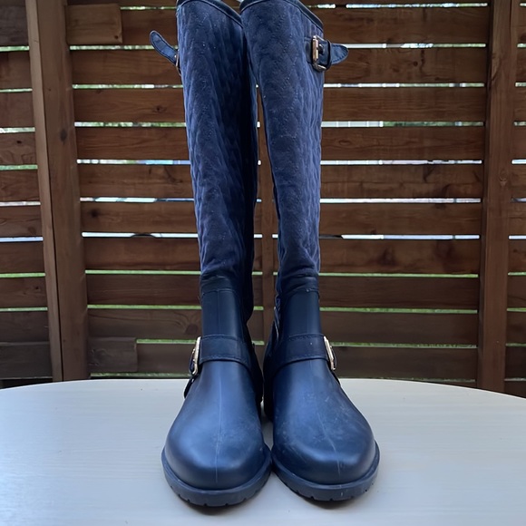 Navy two-tone boots with velvet detail and gold buckles - Picture 4 of 4